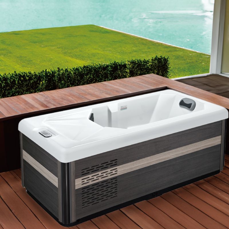 Nordiq Eisbad Whirlpool Cold Plunge Moskau 2025 NEU