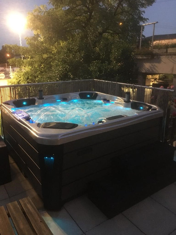 Customer P.J. Saint-Blaise