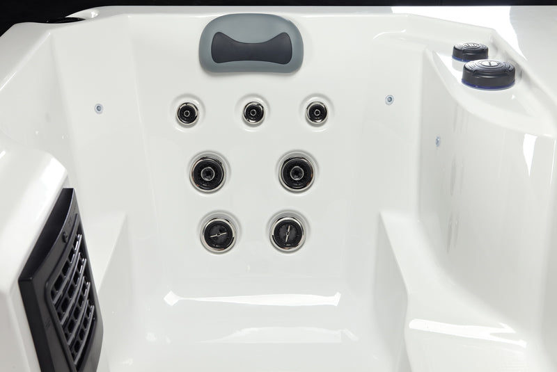 Nordiq ice bath whirlpool Cold Plunge Toronto 2025 NEW