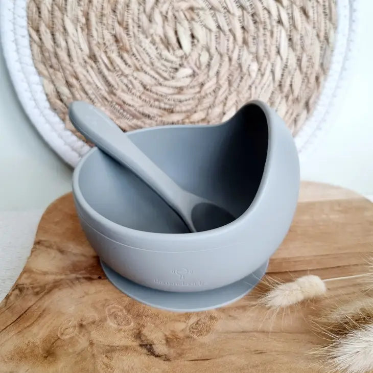 Silicone cup with suction cup and spoon - sage
