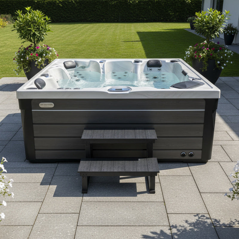 Gradini di accesso alla piscina